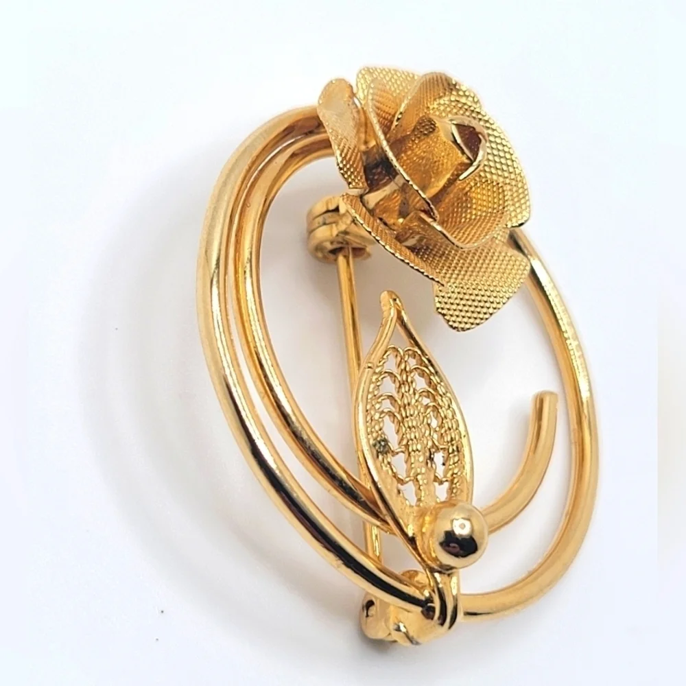 Sarah Coventry Rose Flower Brooch Vintage 60s Gold Tone